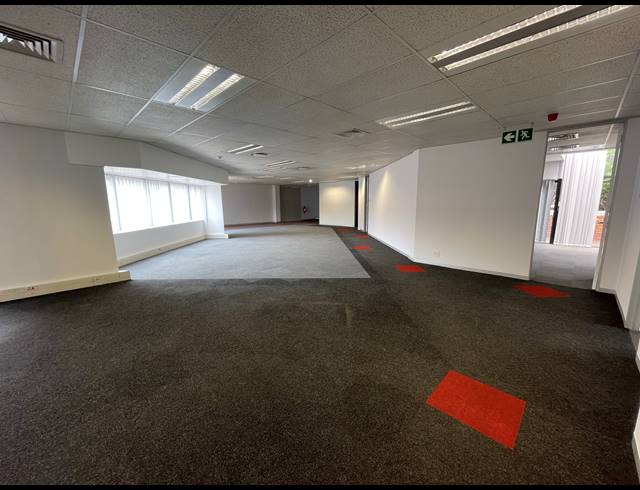 822M² OFFICE TO LET IN PARKTOWN